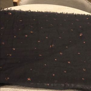 Lightweight infinity scarf